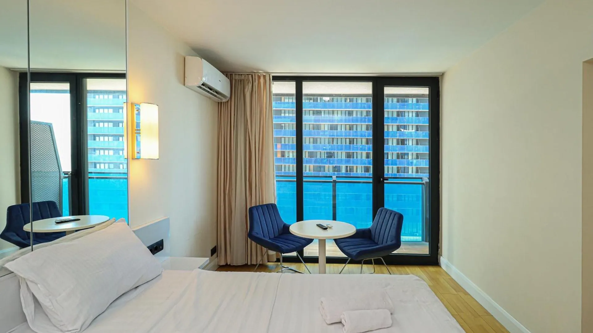 Cozy And Stylish Apartment With Sea View In Batum